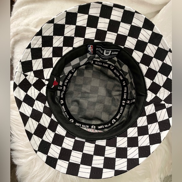 Chicago Bulls Basketball White Checkered Bucket Hat - Picture 6 of 7